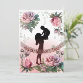 母の日の幸せな女性が子供を抱いている シーズンカード (スタンド正面)