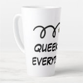 母の日の贈おもしろいり物の女王 カフェラテマグ (左アングル)