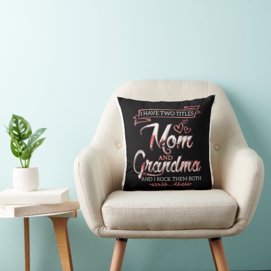 母の日の贈り物、愛の母の2つのタイトルがある クッション (椅子)