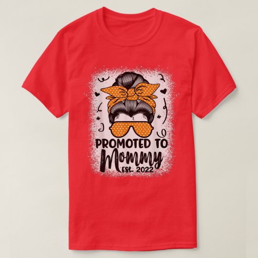 母の日の2022年のママ妊娠に昇進 Tシャツ (デザイン正面)