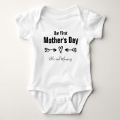 母の日パーソナライズされた ベビーボディスーツ (正面)