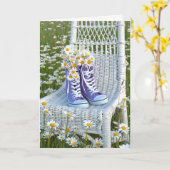 母の日紫スニーカーとデイジーブーケ カード (黄色い花)