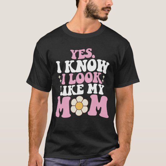 母の日 グルービー お母さんに似てるって言われる Tシャツ (正面)
