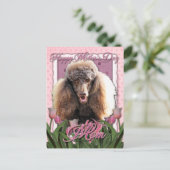 母の日 – ピンクのチューリップ – プードル – チョコレート ポストカード (スタンド正面)