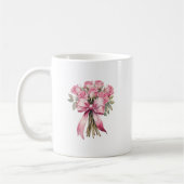 母の日 ピンクのバラの花束 – エレガントな花々 コーヒーマグカップ (左)