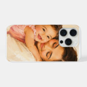 母の温かい抱擁 iPhoneケース (裏面横)