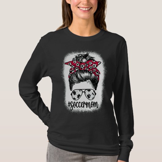 母の生活サッカー母の母の日の乱雑Bun女性2 Tシャツ (正面)