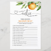 母の赤ちゃんシャワーを知っ最高のている小さなかわいこちゃん (正面)