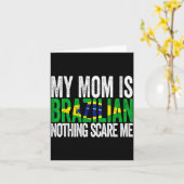 母はブラジル人で、面白い母の日、何も怖くない カード (黄色い花)