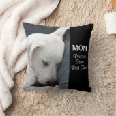 母は休憩時間に値する可愛い白い子犬 クッション (ブランケット)