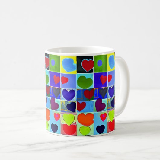 母は可愛いモダンアートポップ・アートのハートのモダン母だ コーヒーマグカップ (正面右)