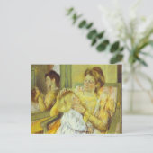 母は子供の髪の毛を櫛で縫う。1901年、メアリー・カッサト ポストカード (スタンド正面)