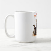 母への贈り物をする小さな猫 コーヒーマグカップ (左)
