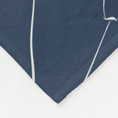 母への贈り物ネイビーパーソナライズされたブルーレター フリースブランケット (角)