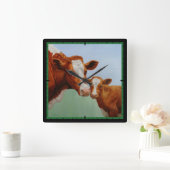 母ガーンジー牛とかわいい子牛 スクエア壁時計 (ホーム)