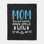 母ギフト母が逆さまにうわーっ フリースブランケット (正面)