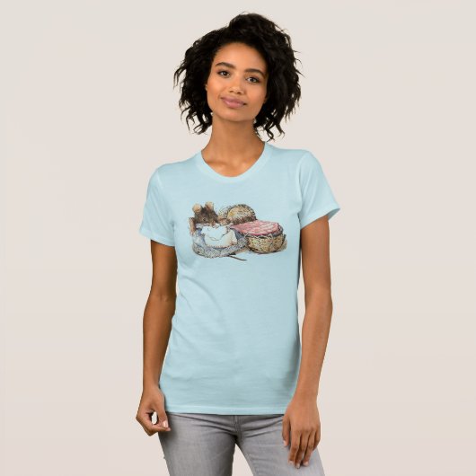 母ヤマネとその子 Tシャツ (正面フル)