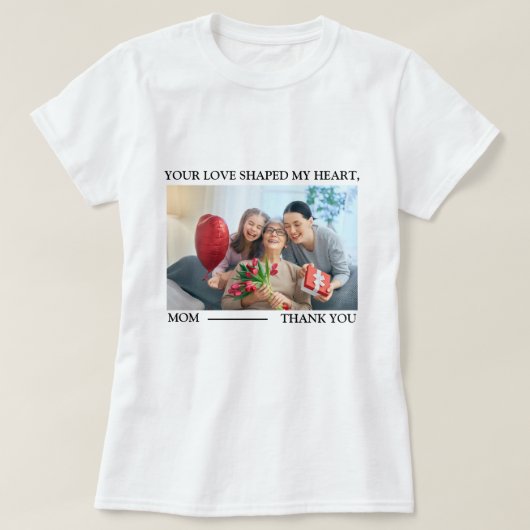 母ユニークの日の贈り物の驚き Tシャツ (デザイン正面)