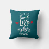 母性のような頭巾はない クッション (裏面)