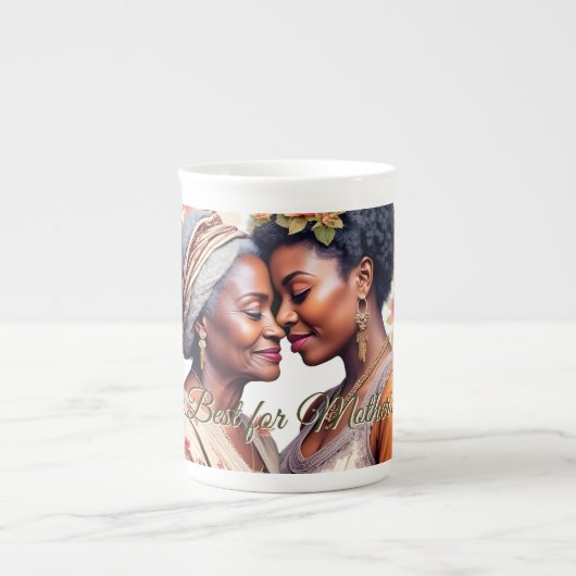 母抱擁 – 開花の永遠の絆 ボーンチャイナマグカップ (正面)