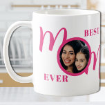 母最高のがピンク色で撮影 コーヒーマグカップ<br><div class="desc">この最高の可愛いMom Ever Photo Coffee Mugは白い背景に飾Momの言葉がピンクスタイリッシュ色で付いている。写真で簡単にカスタマイズ。母の日に最適な贈り物。</div>