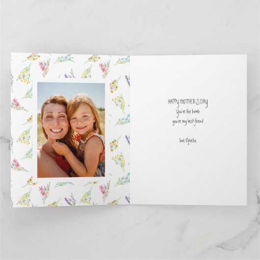 母最高のが常にワイルドフラワーのハート形の写真 カード (内部)