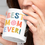 母最高のの写真モダン母の日マグカップ ツートーンマグカップ<br><div class="desc">完璧な母の日の贈り物を探してるの？このカスタム写真をチェック最高の"母の日2トーンのコーヒーマグ，ハッピーピープルプリントによって設計。自分の写真を加えて、可愛い引用文「最高のMom Ever」を付けて。ハッカスタマイズピー！</div>