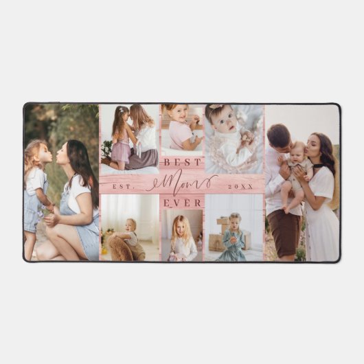 母最高の家族の写真コラージピンクウッドグレイン デスクマット (正面)