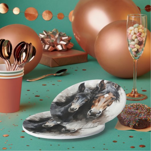 母親と一緒に群がる ペーパープレート (複数)