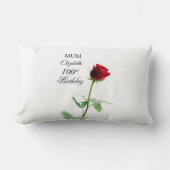 母100誕生日赤バラパーソナライズされた花 ランバークッション (正面)