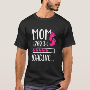 母2023未来の母ママを読み込む母ママは母を期待 Tシャツ