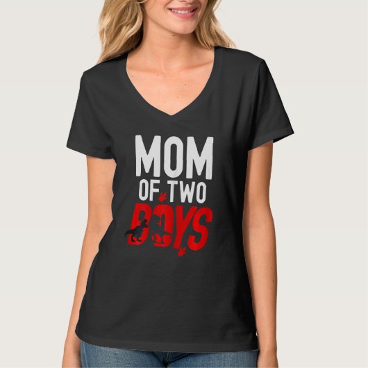 母Dのための2人の少年のレックス恐竜の女性ママ Tシャツ (正面)