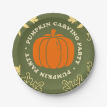 毎年恒例のカボチャ彫りおもしろいの準備！」