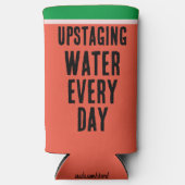 毎日おもしろいの水スイカの夏をアップステージング スリム缶クーラー (正面)