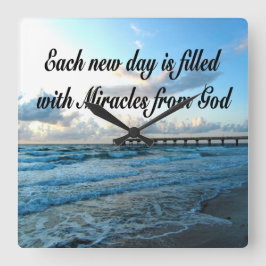 毎日が神の奇跡だ スクエア壁時計