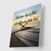 毎日が神の奇跡である スクエア壁時計 (傾斜)