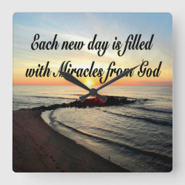 毎日が神の奇跡である スクエア壁時計
