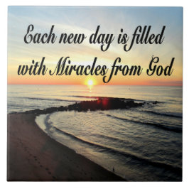 毎日が神の奇跡である タイル