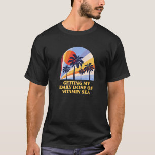 毎日のビタミン海のビーチ夏 Tシャツ