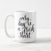 毎日は新しいスタートのコーヒーマグだ コーヒーマグカップ (左)