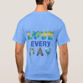 毎日マッチする愛の大地 Tシャツ (裏面)