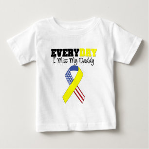 毎日私は私のお父さんの軍隊を恋しく思います ベビーTシャツ