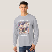 毎日、私は猫を抱き締めている Tシャツ (正面フル)