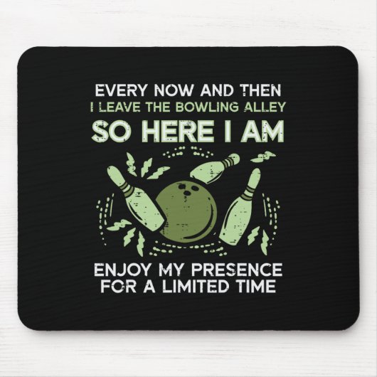 毎離れ今ボーリングアレーボウリングをする人、 クリケットの投手男性を マウスパッド (正面)