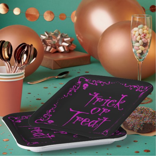 毒紫色のトリックまたは治療 ペーパープレート (複数)