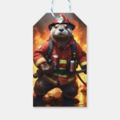 **「毛と炎：オッタ―消防士の逆焼」 ギフトタグ (裏面)