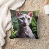 「毛のない猫のツナお洒落とシルキー」 クッション (ブランケット)