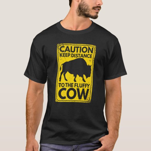 毛むくじゃらの牛 バイソン国立パークへの距離を保つ Tシャツ (正面)