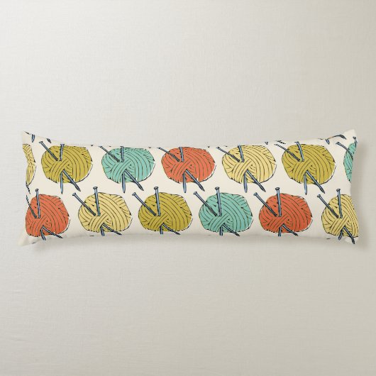 毛カラフル糸玉 ボディピロー (正面)