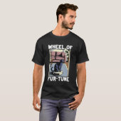 毛並運勢 猫ジョーク ロボット掃除機 カ Tシャツ (正面フル)